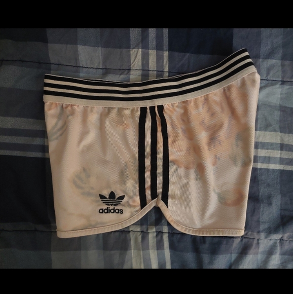 ADIDAS ORIGINALS 3 STRIPES FLORAL PASTEL SHORTY SHORTS - Picture 6 of 13